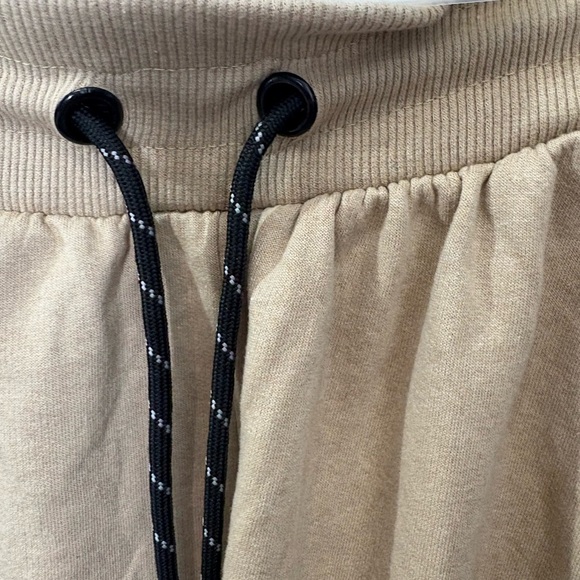 Aeropostale, Terry cloth short size small - Picture 5 of 7